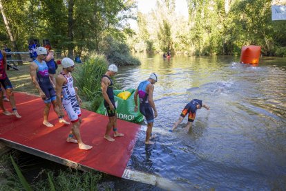 Triatlón en Almazán - MARIO TEJEDOR