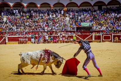 Viernes de Toros 2022 - MARIO TEEJDOR (51)_04