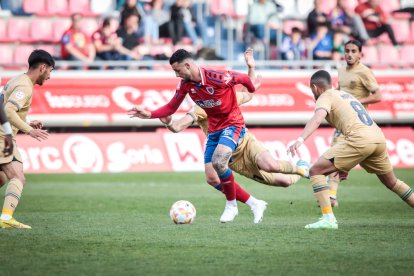 CD Numancia-Barça B, partido en el que no se movió el resultado inicial. GONZALO MONTESEGURO
