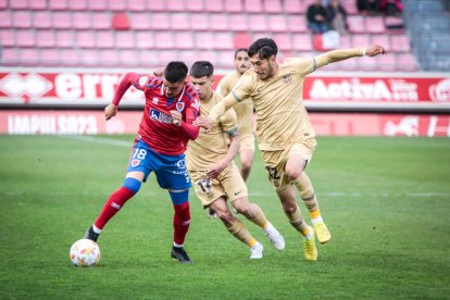 CD Numancia-Barça B, partido en el que no se movió el resultado inicial. GONZALO MONTESEGURO
