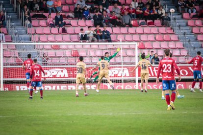 CD Numancia-Barça B, partido en el que no se movió el resultado inicial. GONZALO MONTESEGURO
