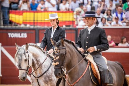 Corrida de rejones en la plaza de toros de Soria.-G. MONTESEGURO