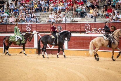 Corrida de rejones en la plaza de toros de Soria.-G. MONTESEGURO