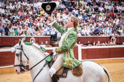 Corrida de rejones en la plaza de toros de Soria.-G. MONTESEGURO