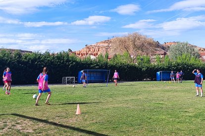 San Esteban femenino de fútbol. ANA HERNANDO