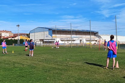 San Esteban femenino de fútbol. ANA HERNANDO