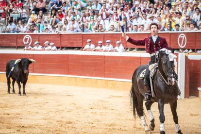 Corrida de rejones en la plaza de toros de Soria.-G. MONTESEGURO