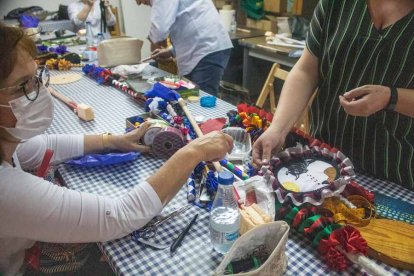 Curso de cachirulos y banderillas.-S..O..