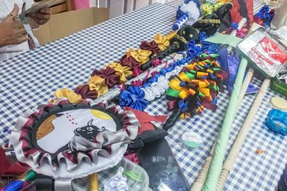 Curso de cachirulos y banderillas.-S..O.