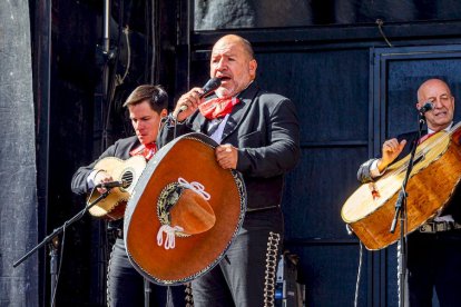 Mariachi El Rey para los San Saturios. MARIO TEJEDOR (21)