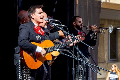 Mariachi El Rey para los San Saturios. MARIO TEJEDOR (9)