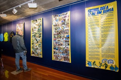 Los 25 años del BM Soria en una exposición en el Palacio de la Audiencia. G. M.