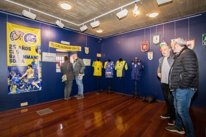 Los 25 años del BM Soria en una exposición en el Palacio de la Audiencia. G. M.