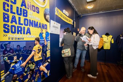 Los 25 años del BM Soria en una exposición en el Palacio de la Audiencia. G. M.