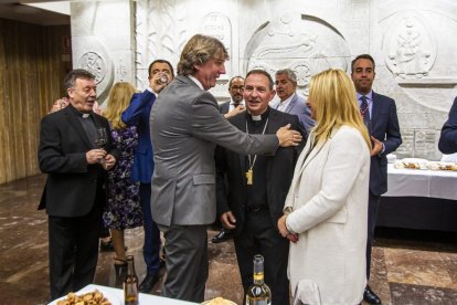 El Ayuntamiento de Soria entrega placas de agradecimiento a los Jurados de 2022. MARIO TEJEDOR (11)