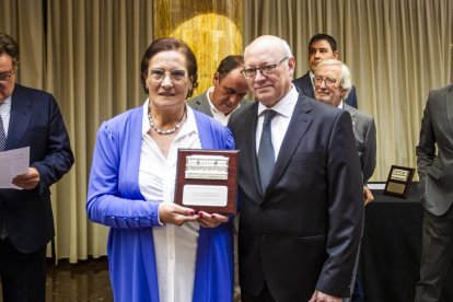 El Ayuntamiento de Soria entrega placas de agradecimiento a los Jurados de 2022. MARIO TEJEDOR (23)