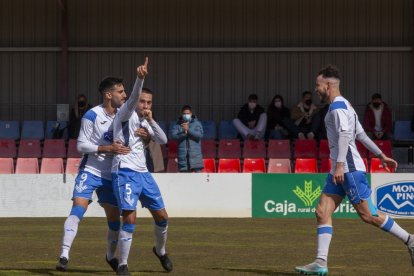 Derbi de tercera Numancia B vs Almazán - Mario Tejedor (37)