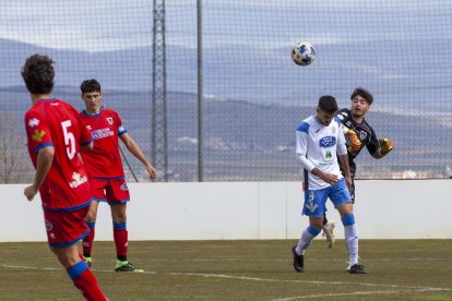Derbi de tercera Numancia B vs Almazán - Mario Tejedor (26)