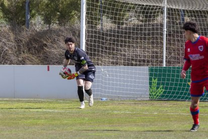 Derbi de tercera Numancia B vs Almazán - Mario Tejedor (25)