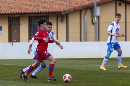 Derbi de tercera Numancia B vs Almazán - Mario Tejedor (22)