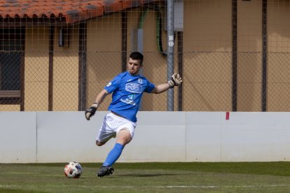 Derbi de tercera Numancia B vs Almazán - Mario Tejedor (17)