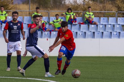 Numancia B vs Bembibre - MARIO TEJEDOR (15)