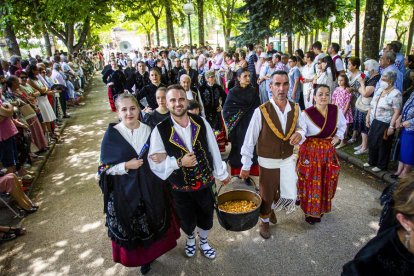 Desfile del Domingo de calderas - MARIO TEJEDOR (14)