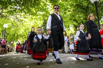 Desfile del Domingo de calderas - MARIO TEJEDOR (17)