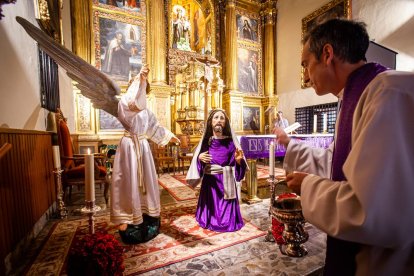 Acto de la restauración de la talla de la Oración en el Huerto. MARIO TEJEDOR (13)