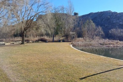 Inicio de la ruta en el embalse de Los Rábanos.