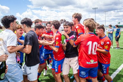 El CD Numancia juvenil logra el ascenso. MARIO TEJEDOR