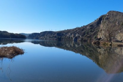 Inicio de la ruta en el embalse de Los Rábanos.