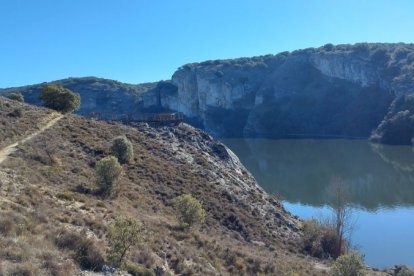 Inicio de la ruta en el embalse de Los Rábanos.