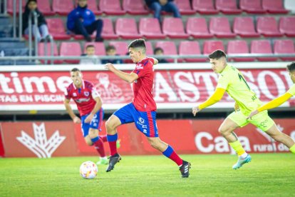 CD Numancia vs Real Sporting. MARIO TEJEDOR (24)