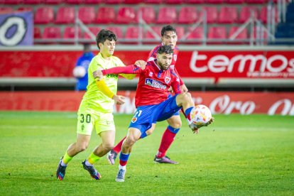 CD Numancia vs Real Sporting. MARIO TEJEDOR (26)