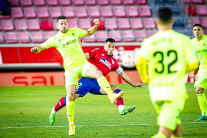 CD Numancia vs Real Sporting. MARIO TEJEDOR (82)