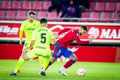 CD Numancia vs Real Sporting. MARIO TEJEDOR (84)