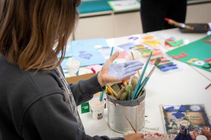 Mañana de juegos e integración en la entrega del cofre solidario de Infantes de Lara a Aspace Soria. GONZALO MONTESEGURO