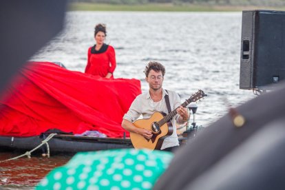 Le piano du lac en el pantano de la Cuerda del Pozo. - MARIO TEJEDOR