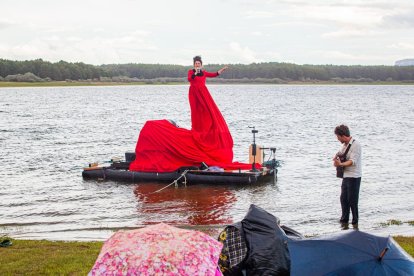 Le piano du lac en el pantano de la Cuerda del Pozo. - MARIO TEJEDOR