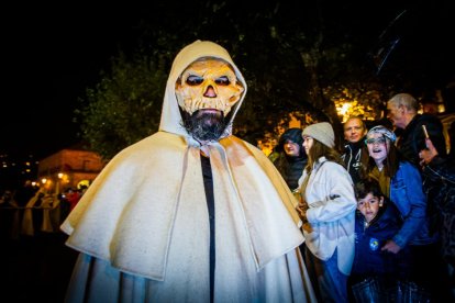 Desfile del Festival de las ánimas. MARIO TEJEDOR (4)