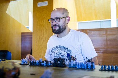 La Asociación Triskel Numantia organizó el torneo de Warhammer. MARIO TEJEDOR (18)