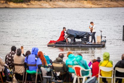 Le piano du lac en el pantano de la Cuerda del Pozo. - MARIO TEJEDOR