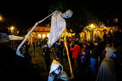 Desfile del Festival de las ánimas. MARIO TEJEDOR (7)