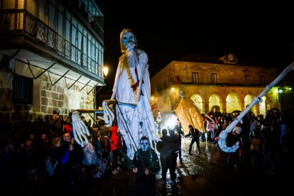 Desfile del Festival de las ánimas. MARIO TEJEDOR (9)