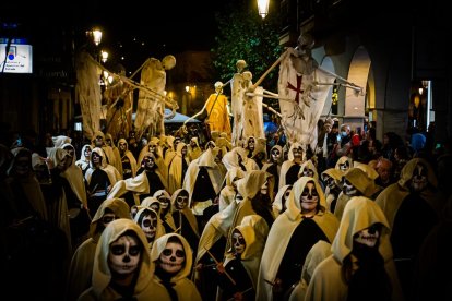 Desfile del Festival de las ánimas. MARIO TEJEDOR (15)