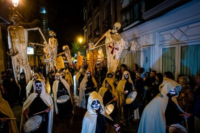 Desfile del Festival de las ánimas. MARIO TEJEDOR (23)