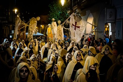 Desfile del Festival de las ánimas. MARIO TEJEDOR (16)