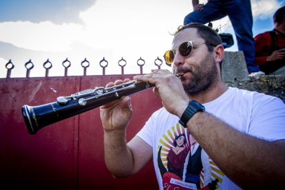Ambiente en los corrales y salida de Cañadahonda - MARIO TEJEDOR (42)