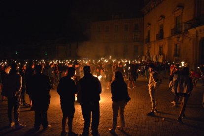 Encendido de antorchas para despedir las fiestas de Almazán. SATUR LAFUENTE (53)_04
